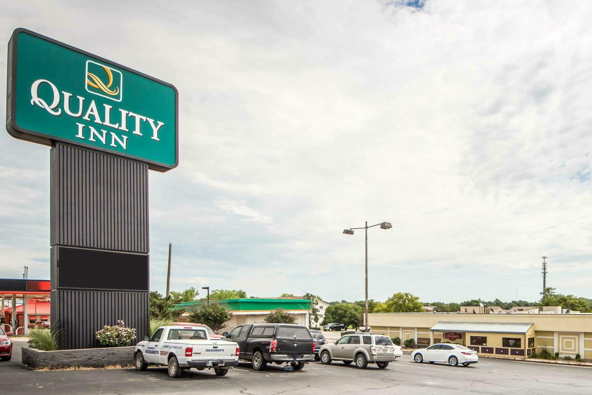 Quality Inn Ponca City Route 77 Esterno foto